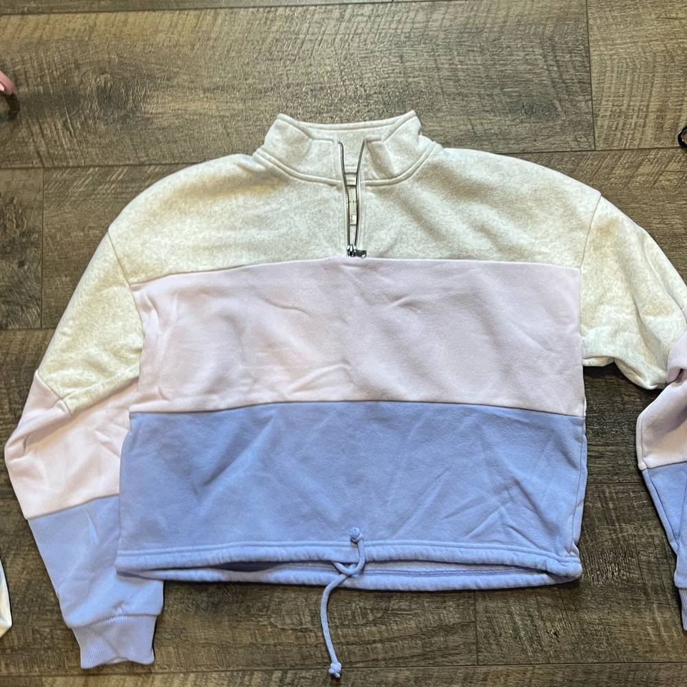 American Eagle Sweatshirt